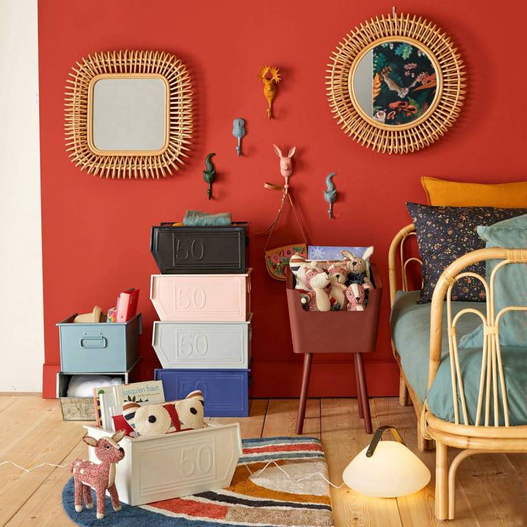 Chambre d'enfants : un joli coin bureau // Hellø Blogzine blog deco & lifestyle www.hello-hello.fr