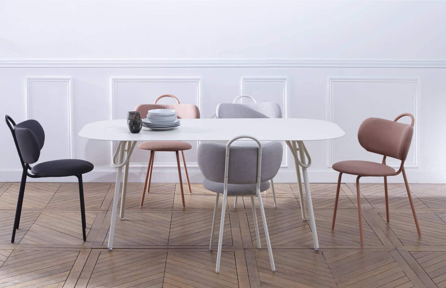 Chaises et fauteuils Bibelo version intérieur // Hellø Blogzine blog deco & lifestyle www.hello-hello.fr