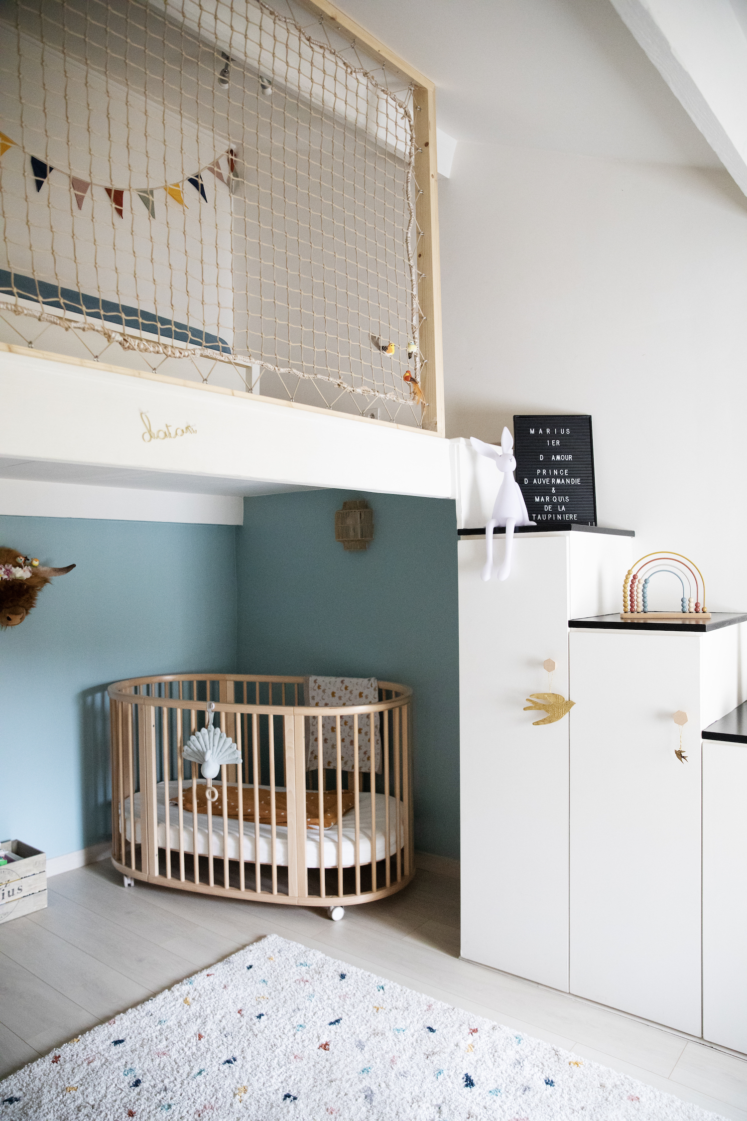 Avant Après : aménager une chambre d'enfant avec une mezzanine