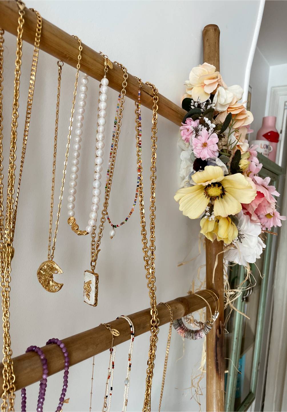 L'appartement bohème et romantique de la créatrice de bijoux Elise Tsikis