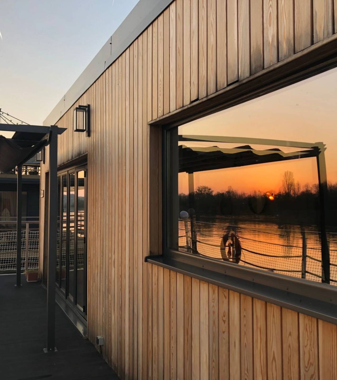 Les meilleurs hôtels et maisons d'hôtes pour dormir sur l’eau en France // Hellø Blogzine - blog déco lifestyle - www.hello-hello.fr