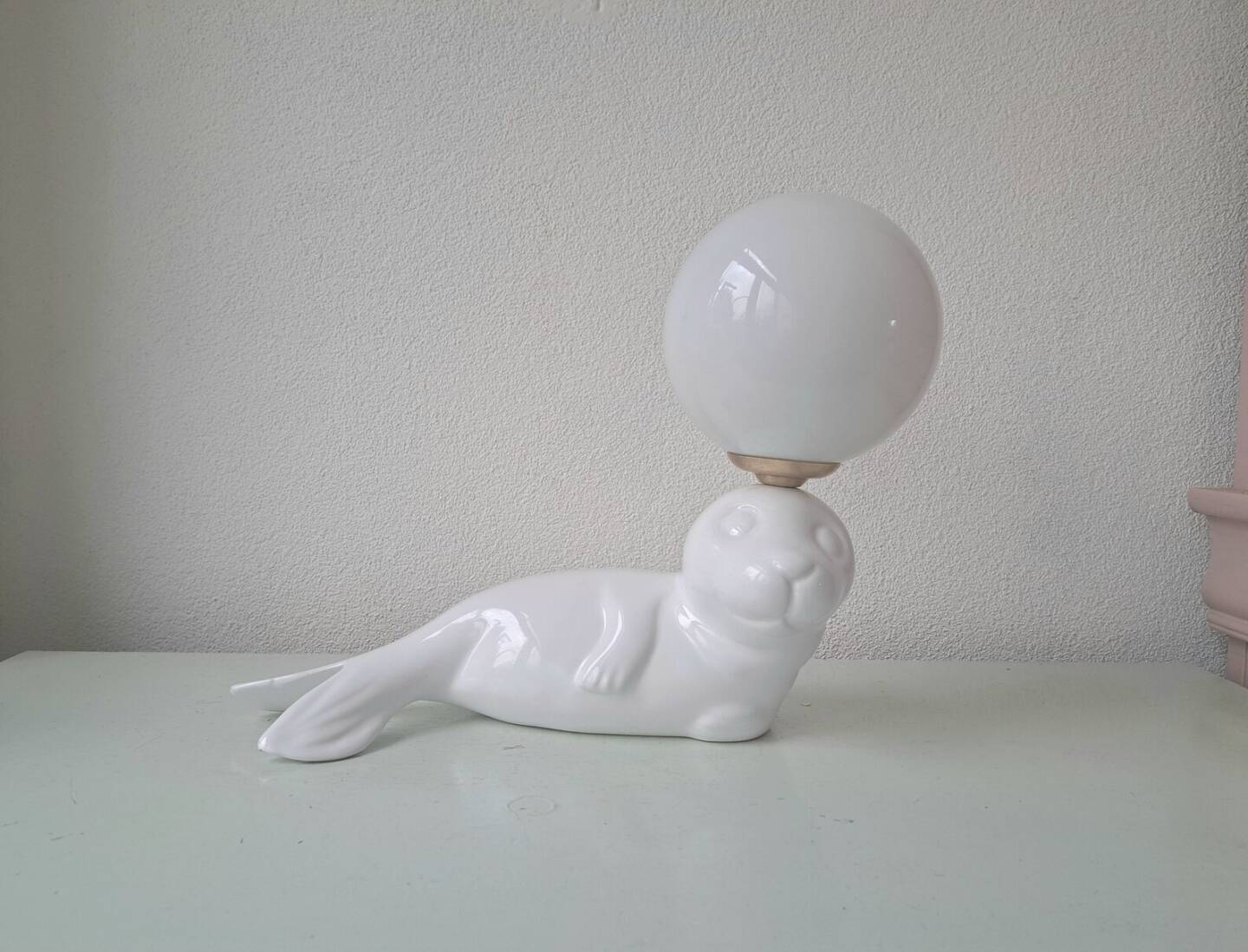 Lampe otarie, nouvelle star de la déco // Hellø Blogzine - Blog déco Lifestyle