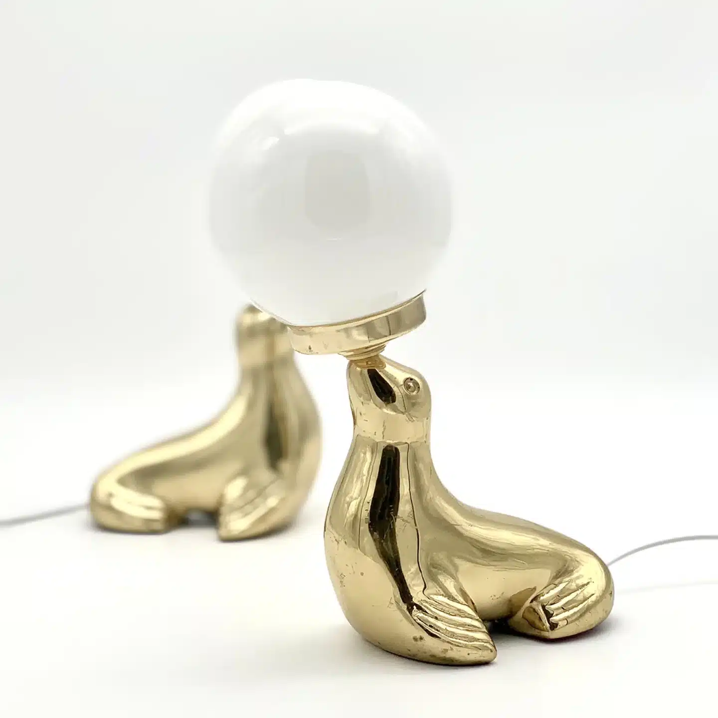 Lampe otarie, nouvelle star de la déco // Hellø Blogzine - Blog déco Lifestyle