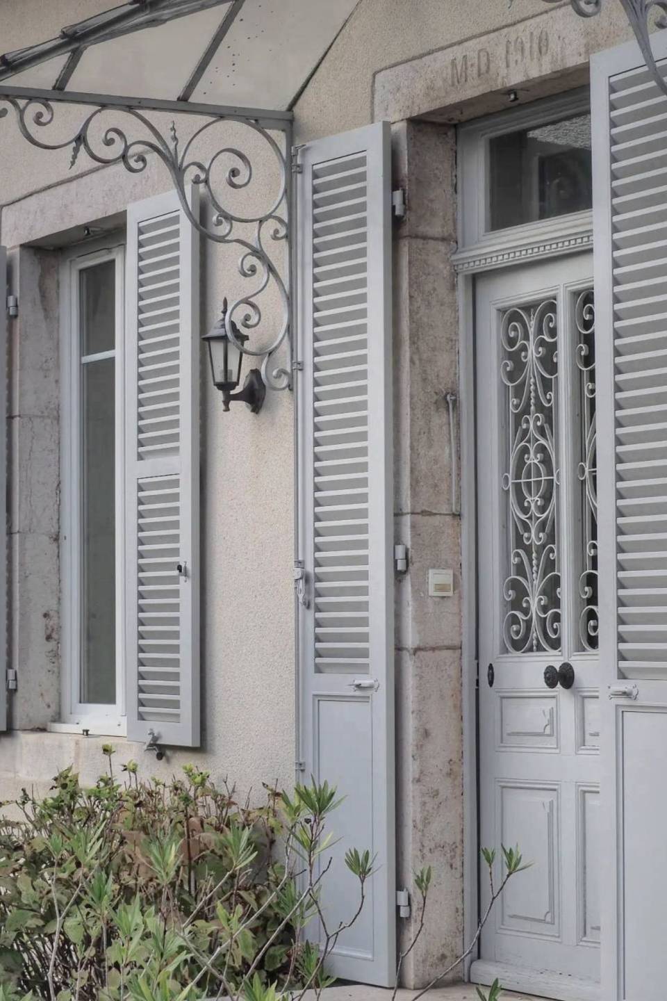 Une maison à la déco chinée Campagne chic en Bourgogne