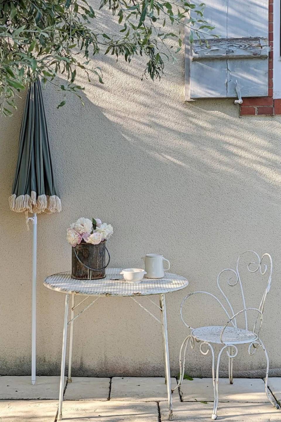 Une maison à la déco chinée Campagne chic en Bourgogne