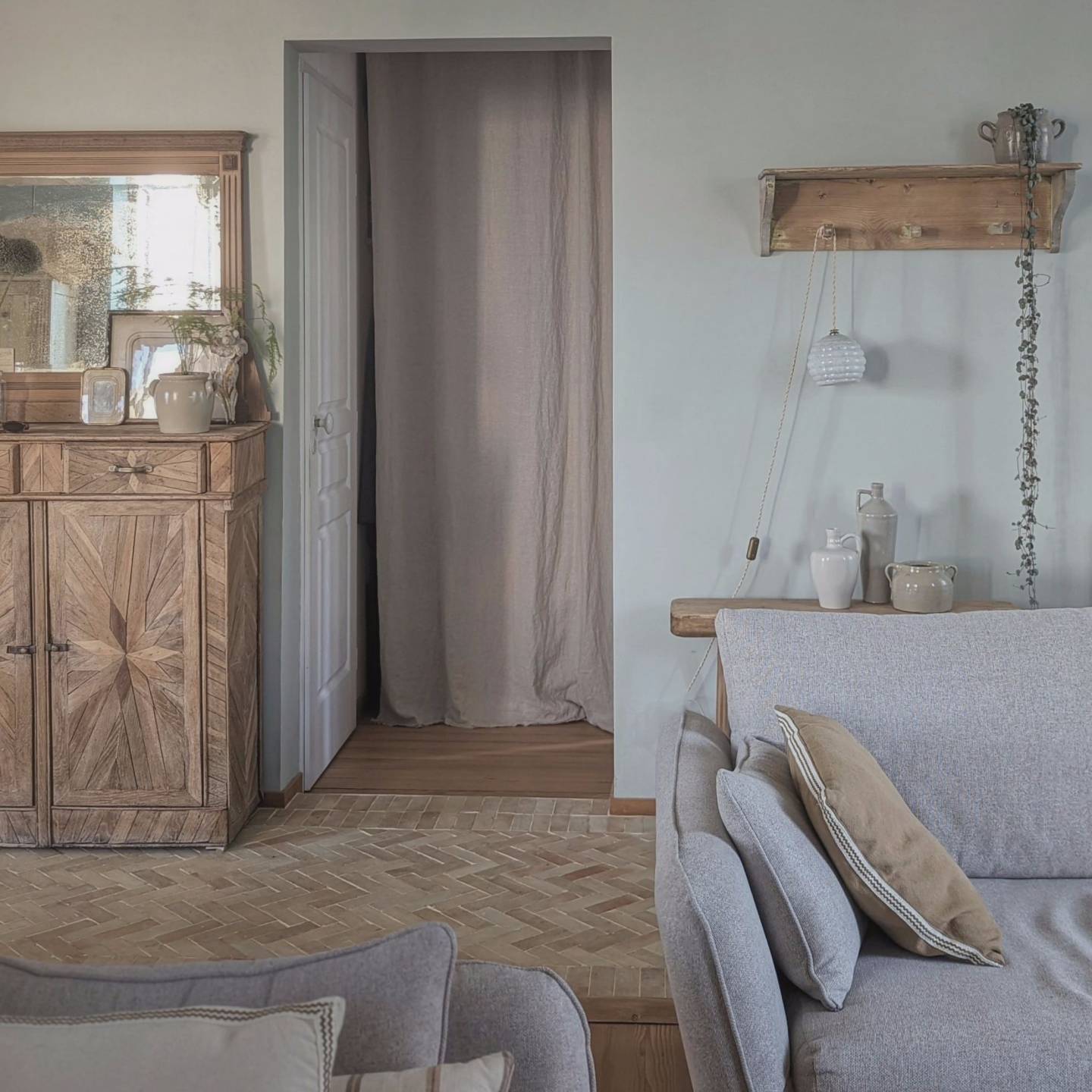 Une maison à la déco chinée Campagne chic en Bourgogne
