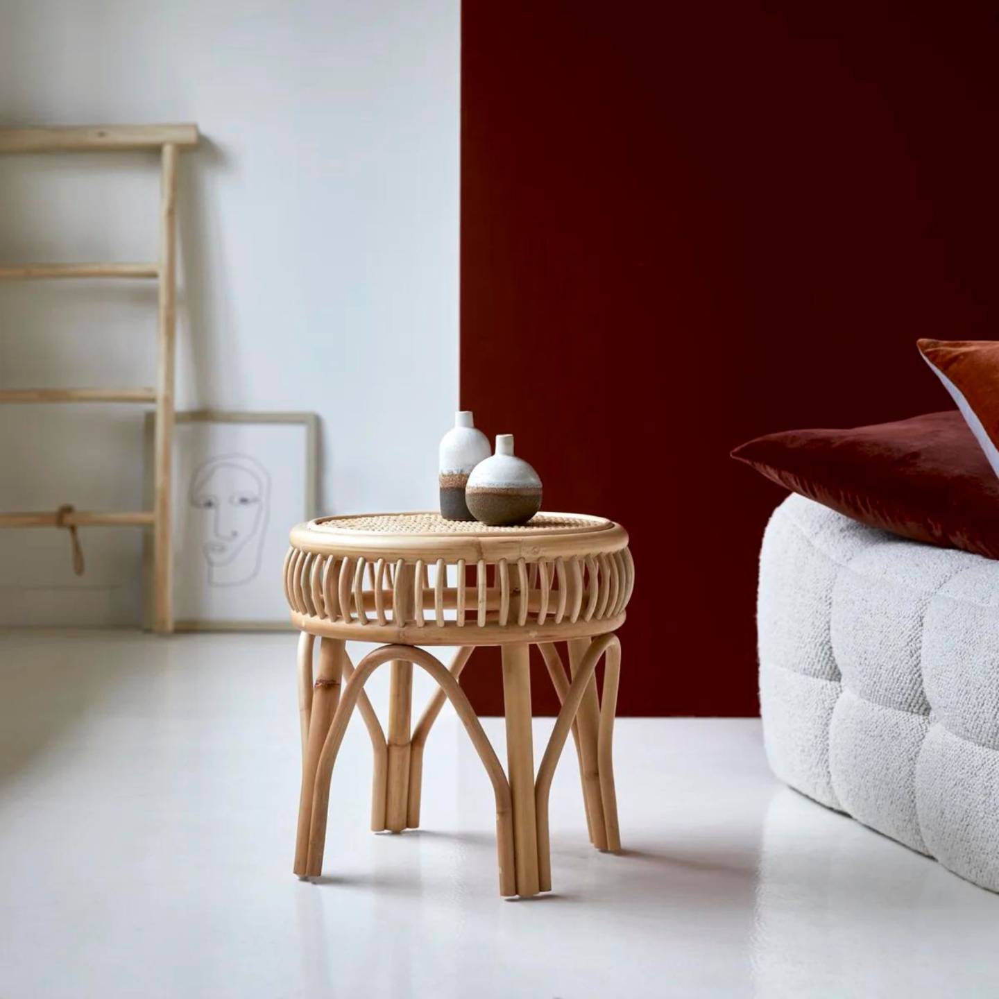 Où trouver une jolie table de chevet pour la chambre ?