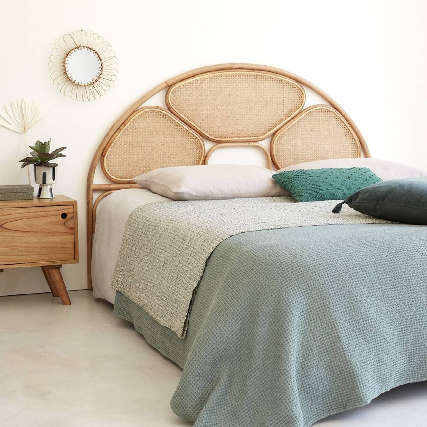 Où trouver une tête de lit en cannage ?
