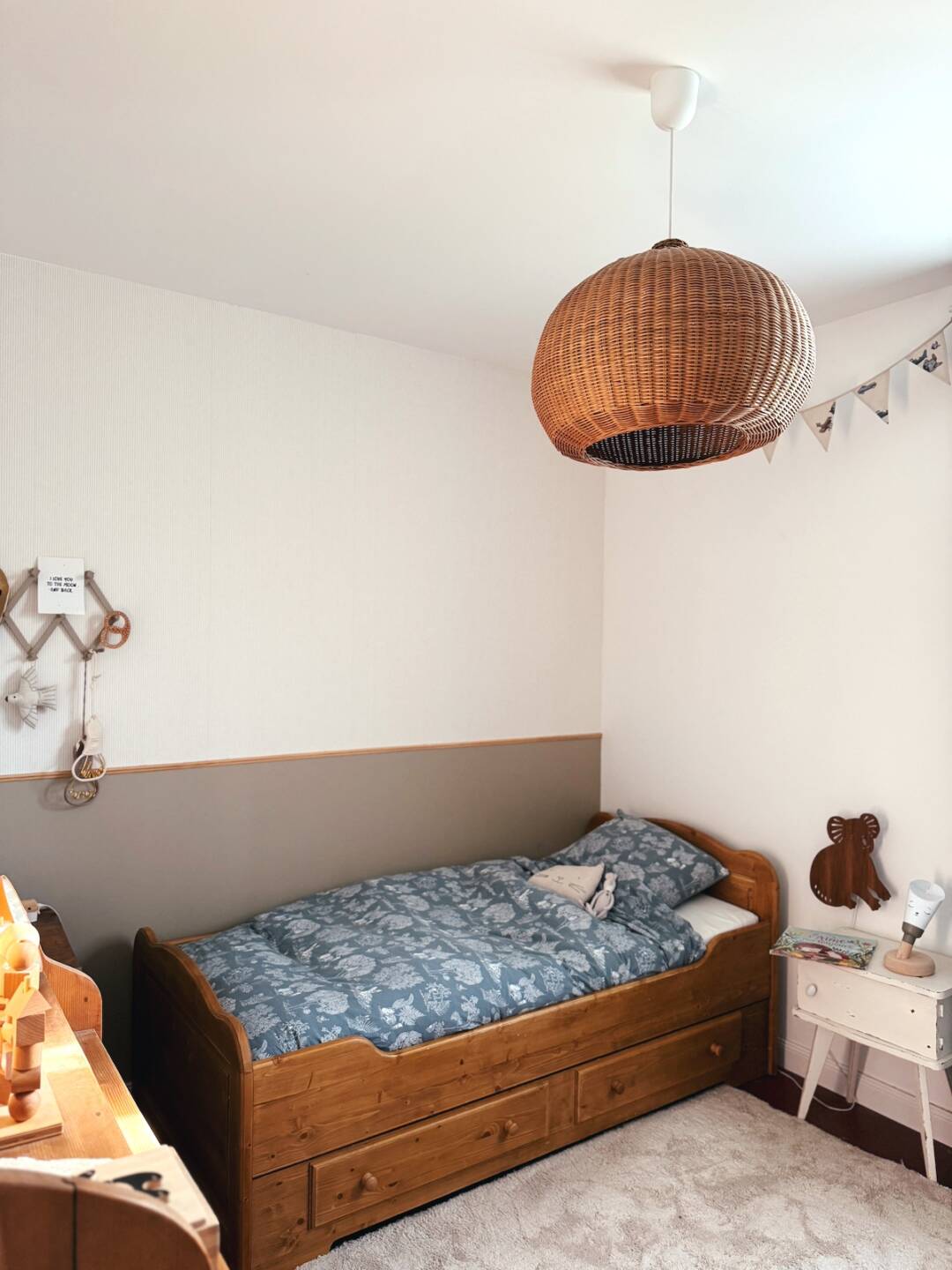 Une maison brocante chic en Provence // Hellø Blogzine blog deco & lifestyle www.hello-hello.fr
