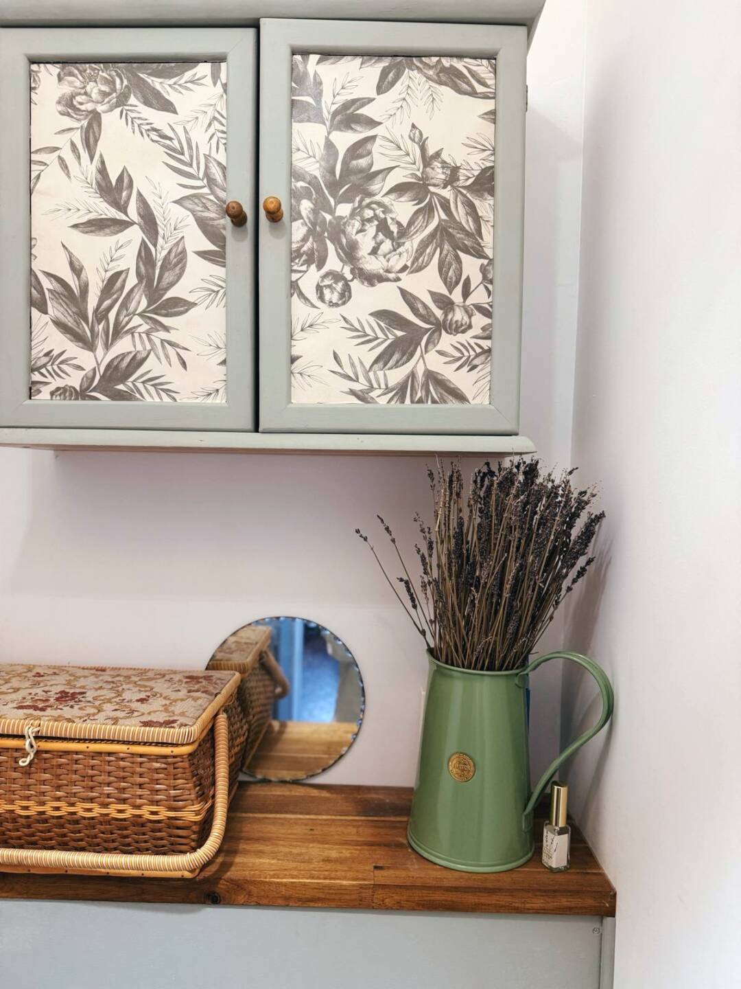 Une maison brocante chic en Provence // Hellø Blogzine blog deco & lifestyle www.hello-hello.fr
