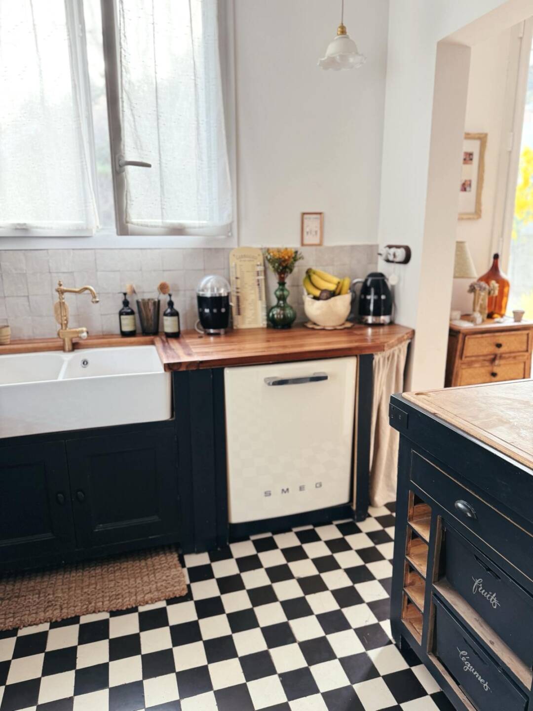 Une maison brocante chic en Provence // Hellø Blogzine blog deco & lifestyle www.hello-hello.fr