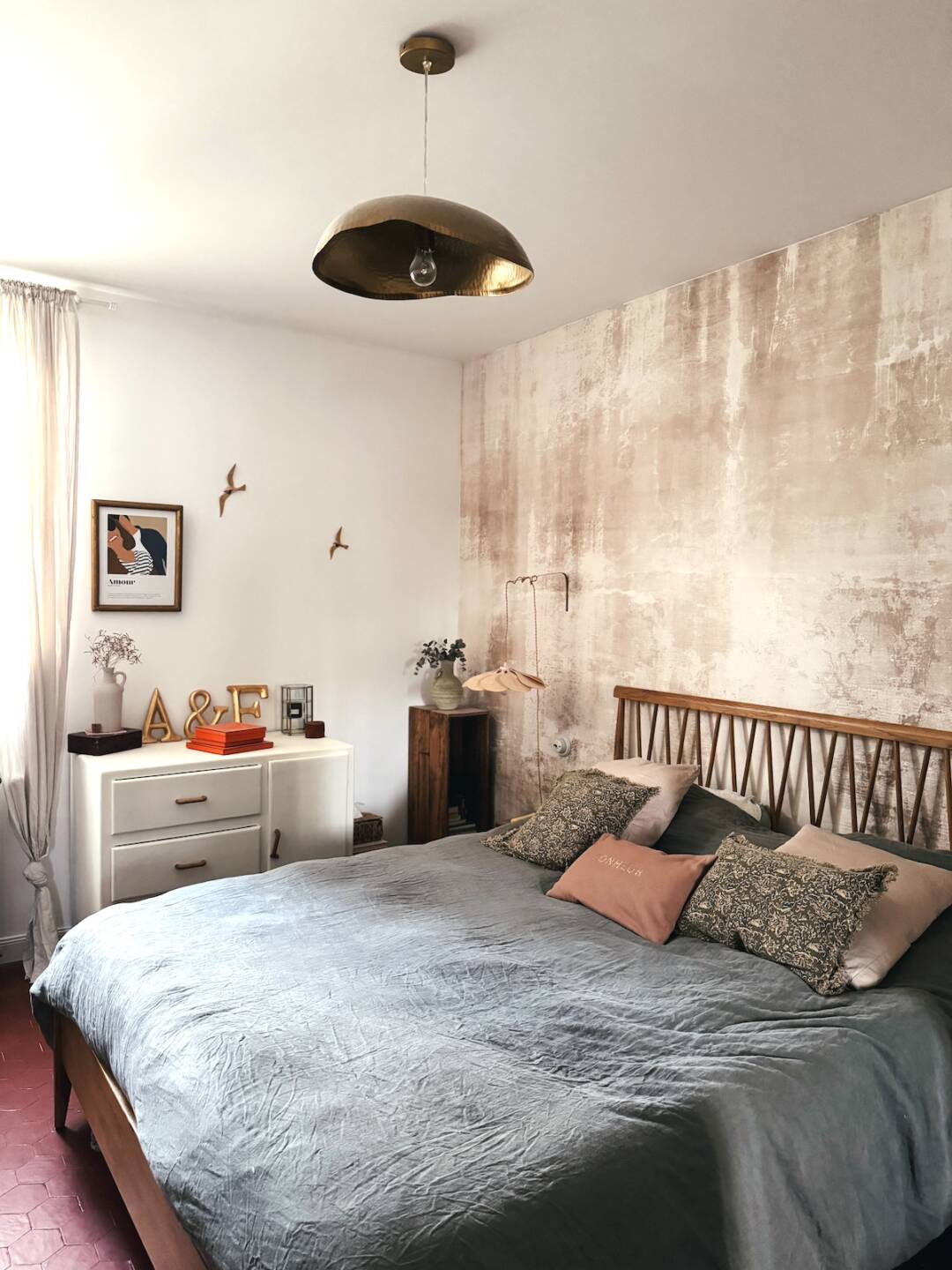 Une maison brocante chic en Provence // Hellø Blogzine blog deco & lifestyle www.hello-hello.fr