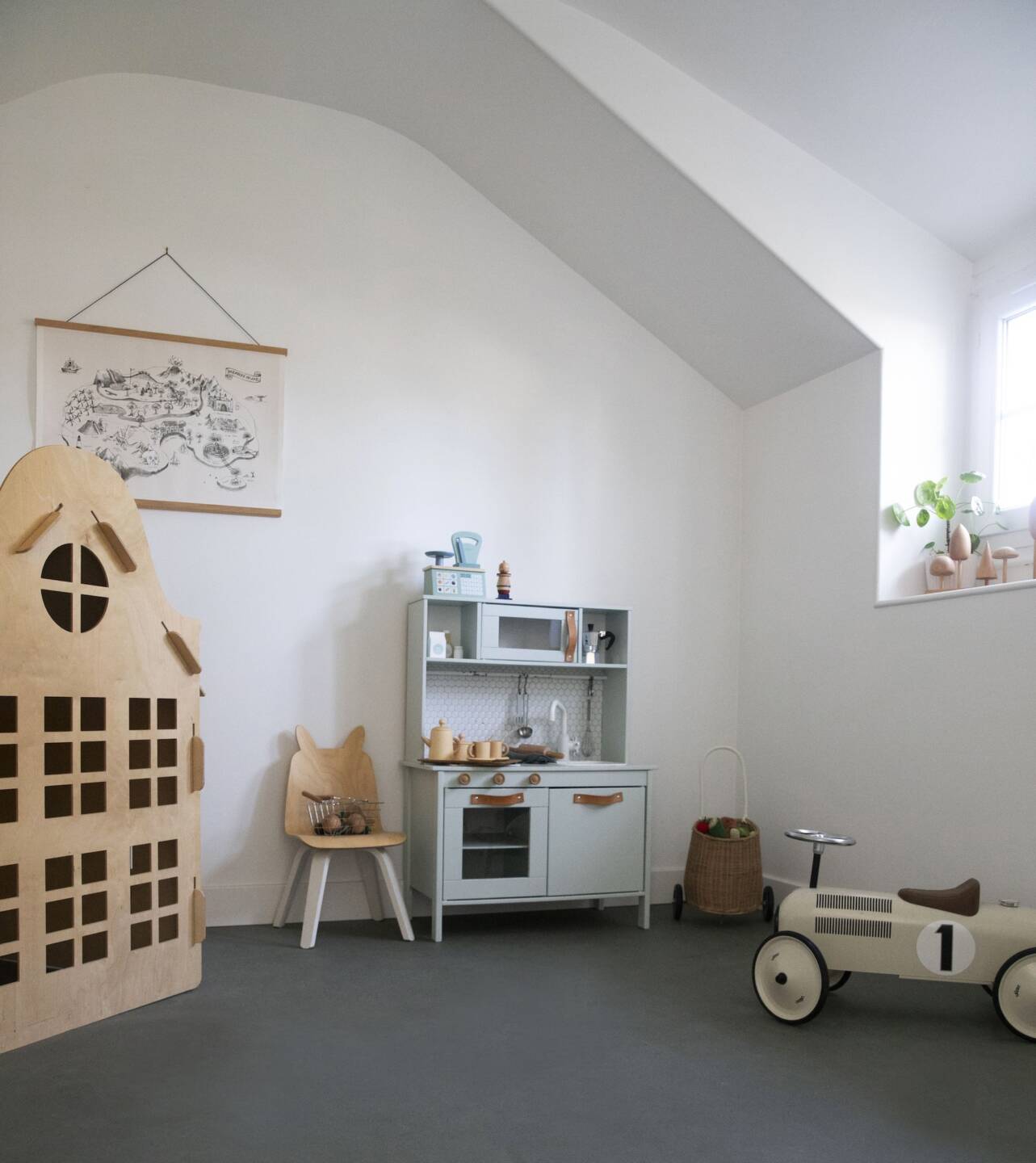 Des combles transformés en salle de jeux // Hellø Blogzine blog deco & lifestyle www.hello-hello.fr
