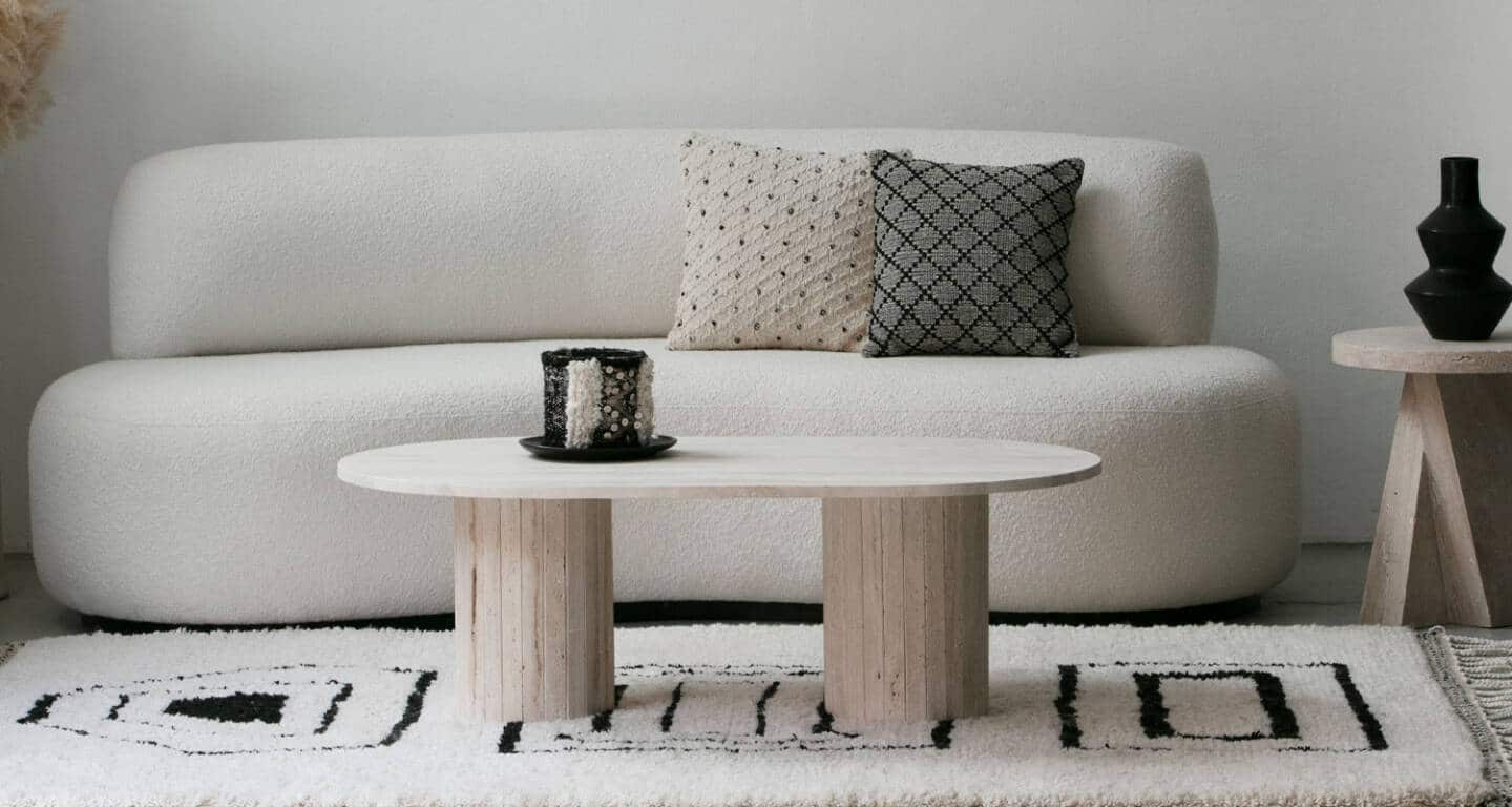 Table basse en travertin : 47 modèles design - Décoration salon // Hellø Blogzine blog deco & lifestyle www.hello-hello.fr