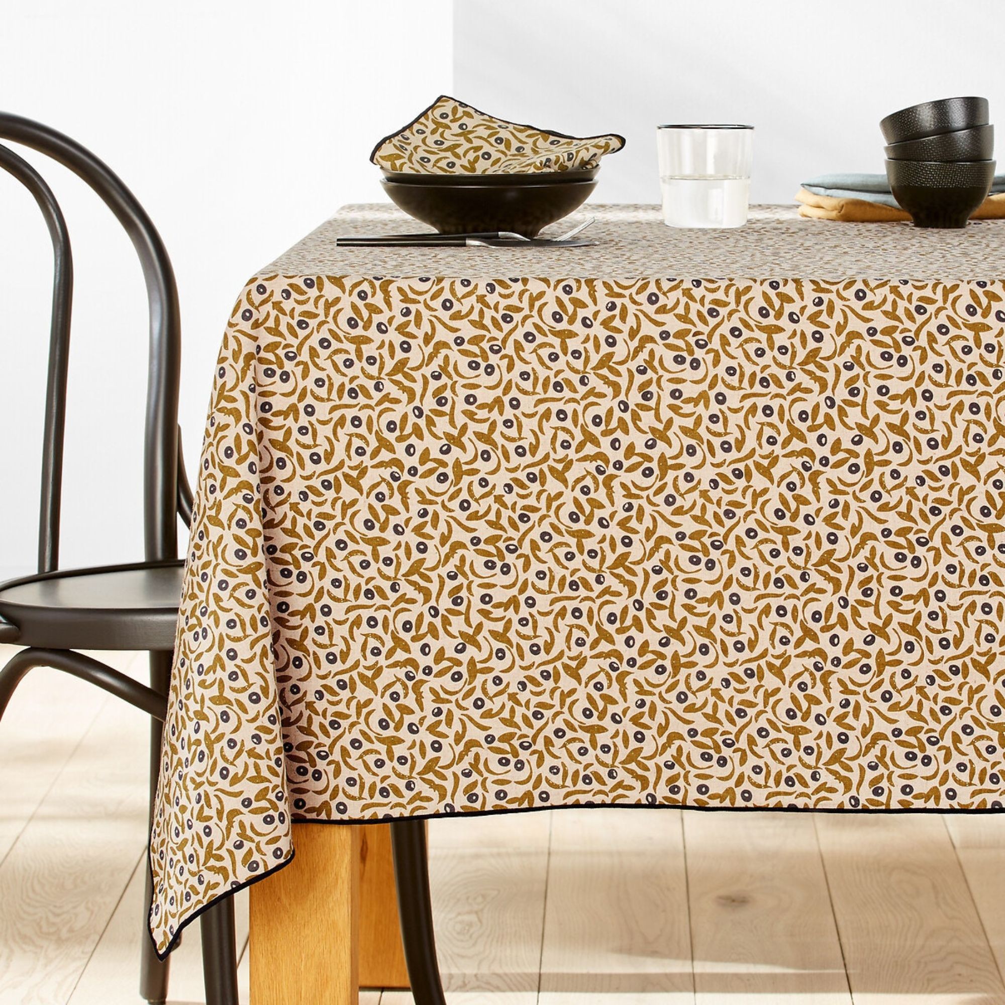 Nappe La Redoute : 24 modèles pour twister la table // Hello Blogzine - Blog déco