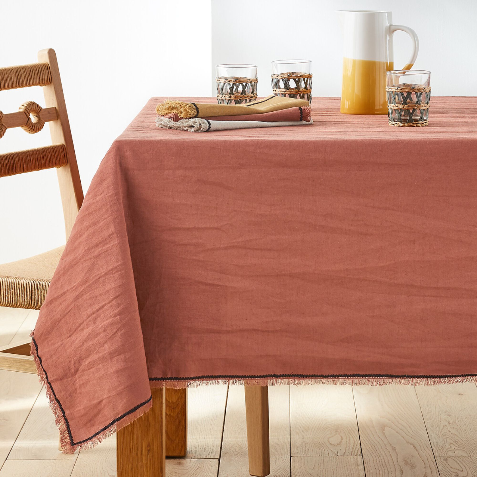 Nappe La Redoute : 24 modèles pour twister la table // Hello Blogzine - Blog déco