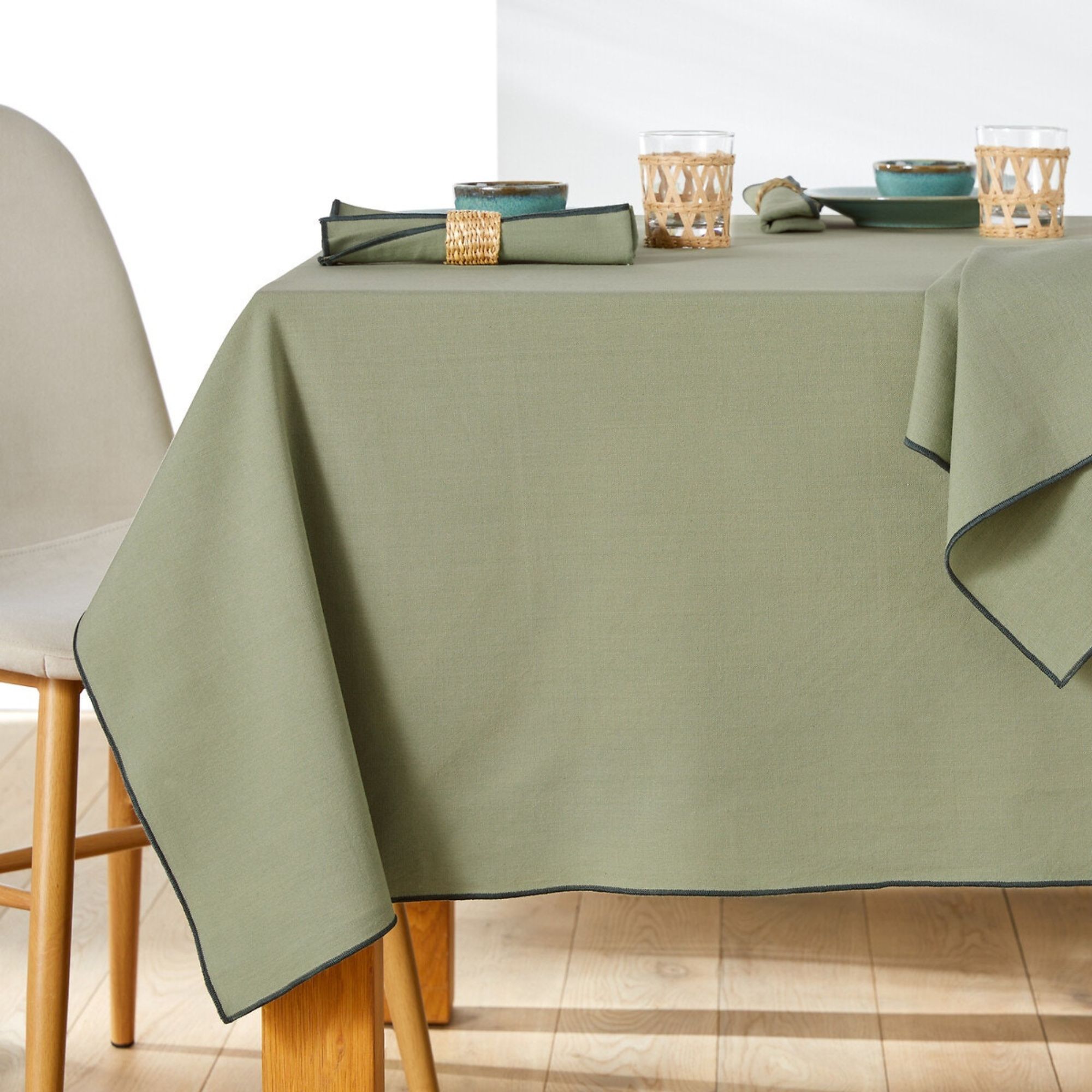 Nappe La Redoute : 24 modèles pour twister la table // Hello Blogzine - Blog déco