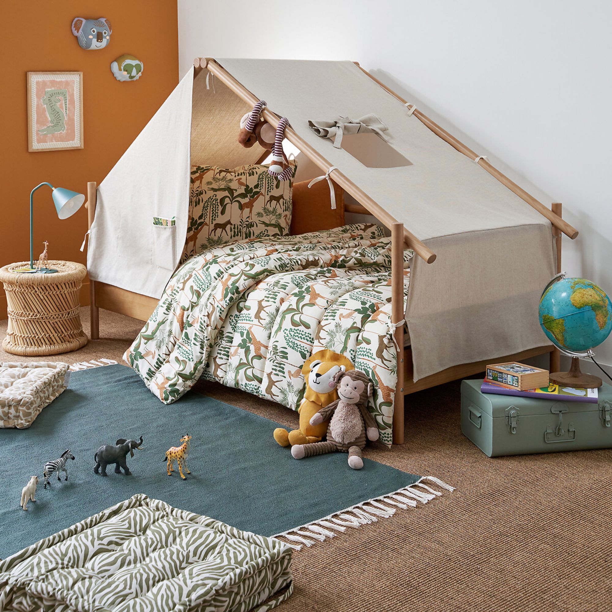 Lit cabane : 16 modèles déco pour une chambre d'enfant originale // Hello Blogzine - Blog déco