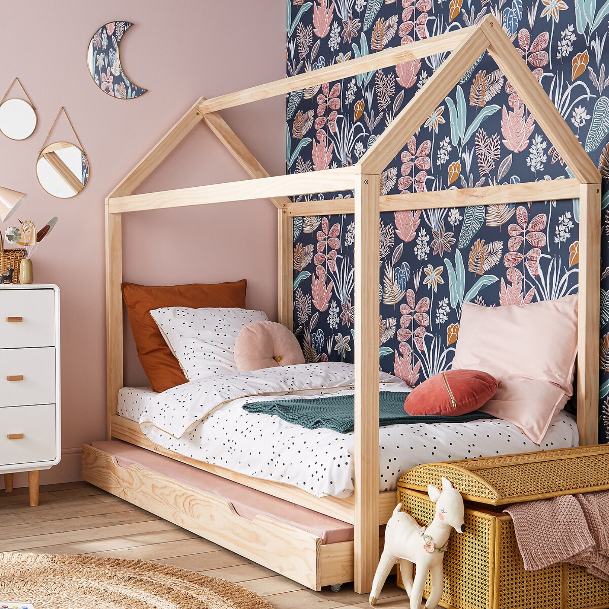 Lit cabane : 16 modèles déco pour une chambre d'enfant originale // Hello Blogzine - Blog déco