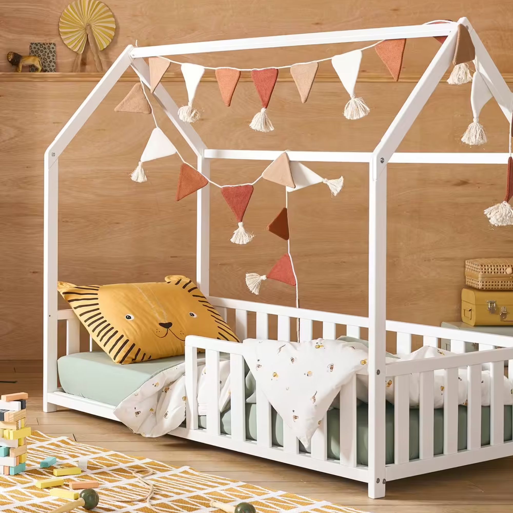 Lit cabane : 16 modèles déco pour une chambre d'enfant originale // Hello Blogzine - Blog déco