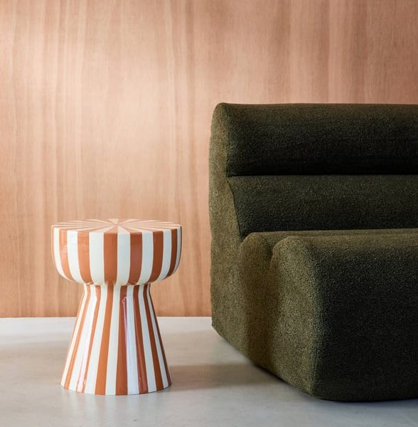 Tabouret appoint rayé - Déco rayures // Hellø Blogzine blog deco & lifestyle www.hello-hello.fr