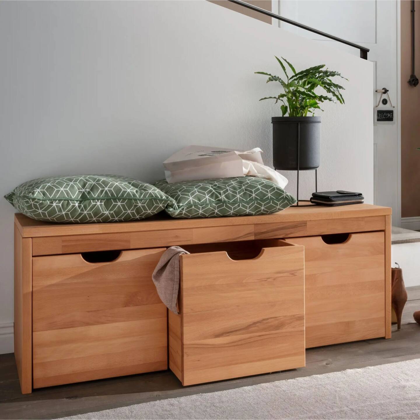 Banc d'entrée : des modèles pratiques pour habiller son entrée // Hello Blogzine - Blog déco