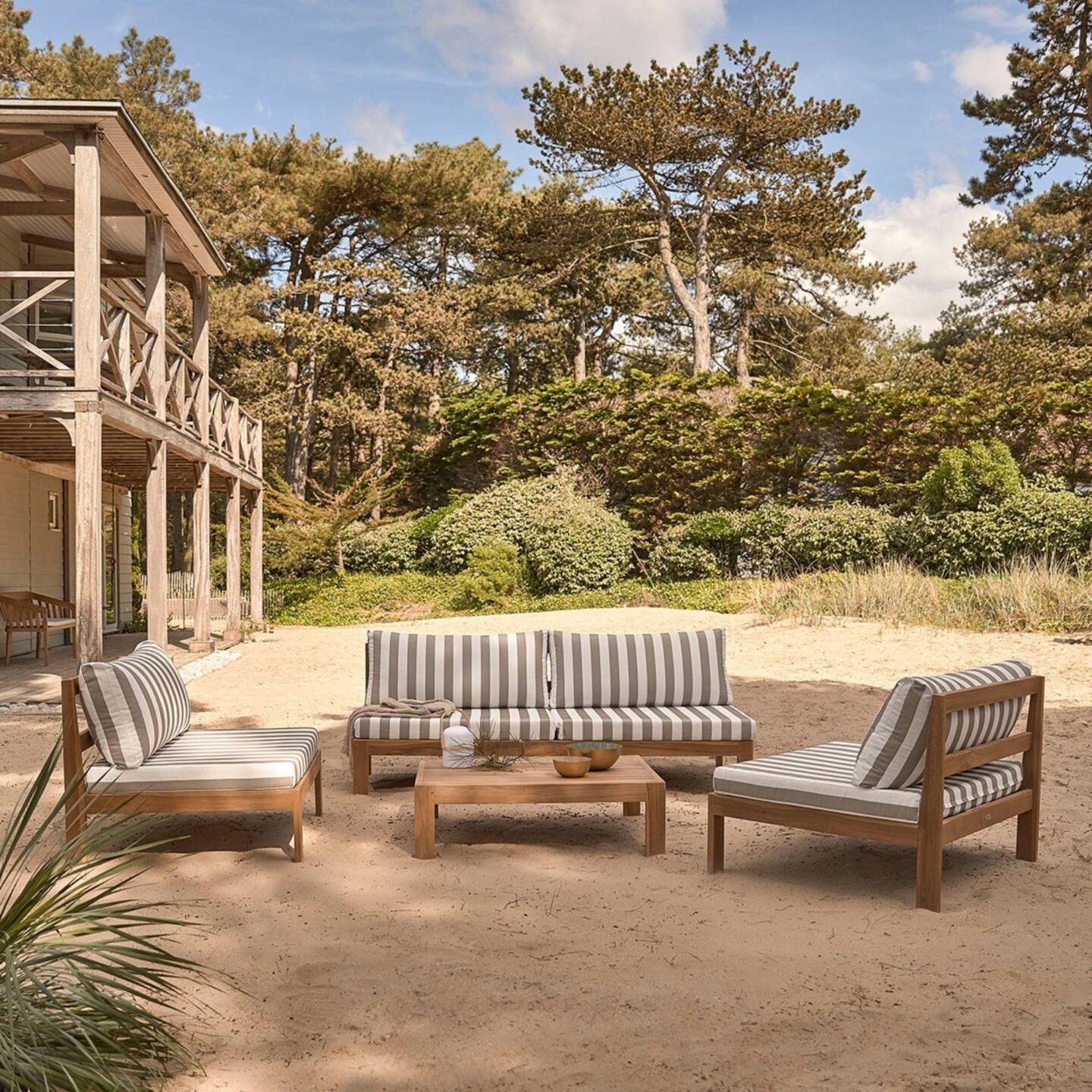 Salon de jardin en bois : conseils et coups de coeur // Hello Blogzine - blog déco