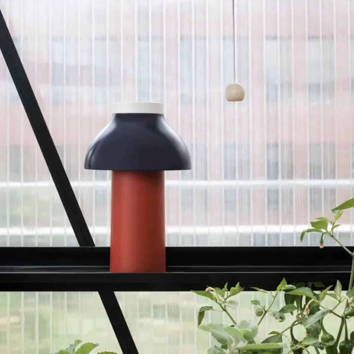 Lampes nomades extérieures : notre sélection canon pour illuminer jardin, terrasse ou balcon // Hellø Blogzine blog deco & lifestyle www.hello-hello.fr