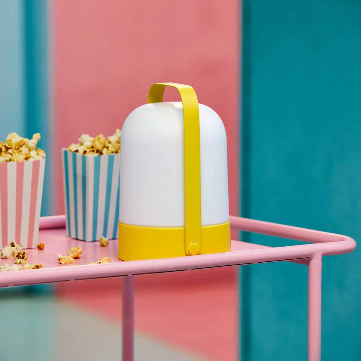 Lampes nomades extérieures : notre sélection canon pour illuminer jardin, terrasse ou balcon // Hellø Blogzine blog deco & lifestyle www.hello-hello.fr