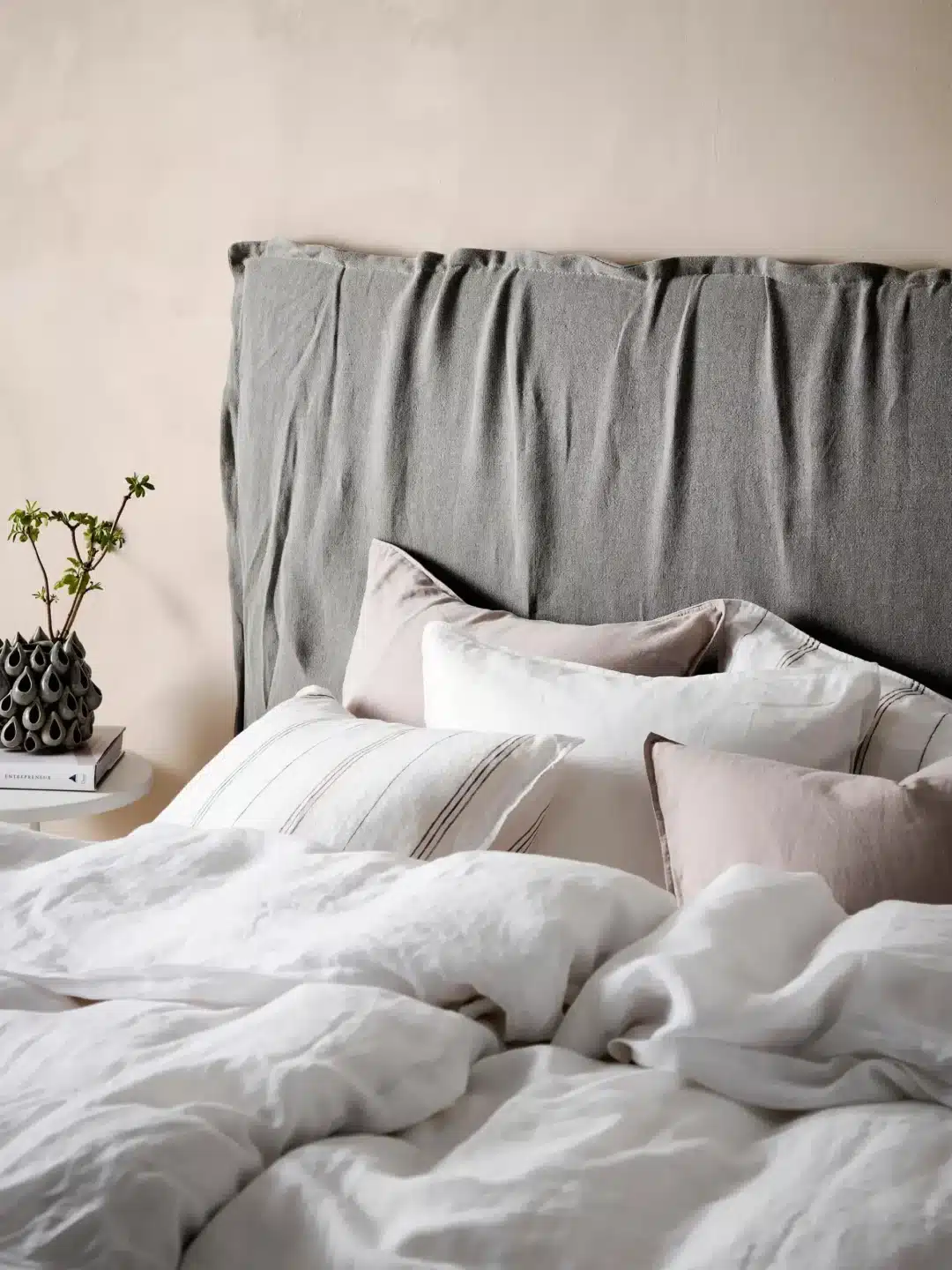 Les plus belles tête de lit capitonnées ou rembourrées - Hellø Blogzine - Blog déco lifestyle - www.hello-hello.fr