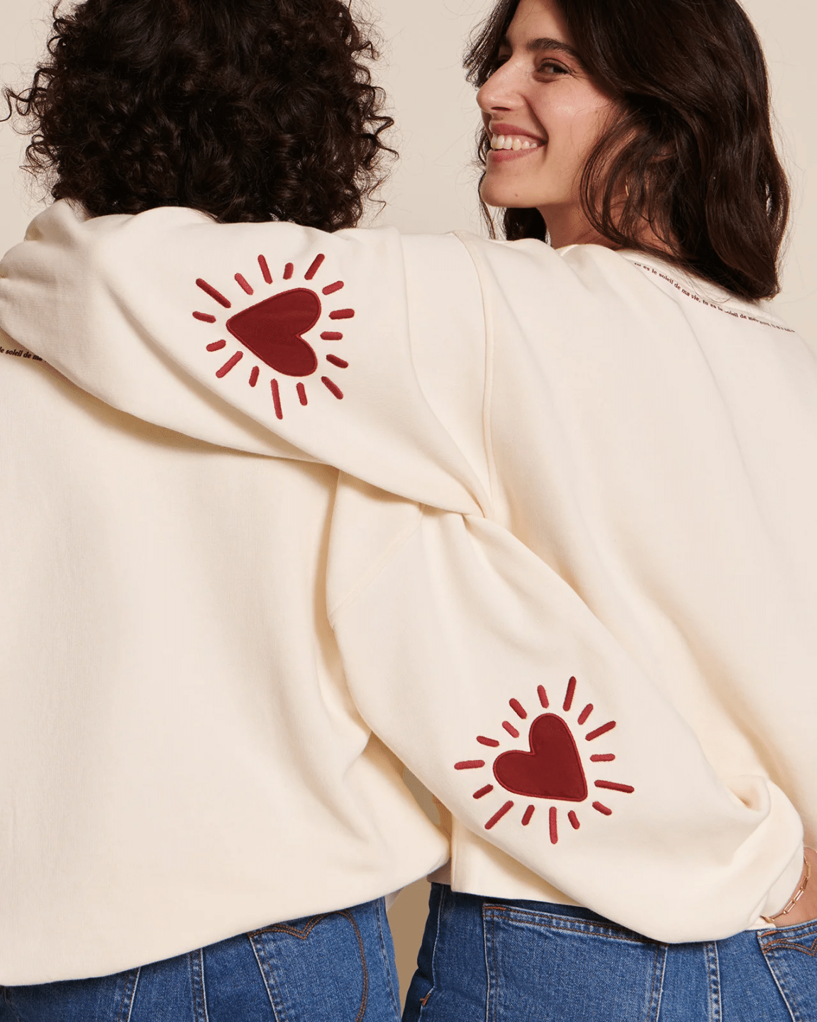 Les cadeaux à offrir pour la Saint Valentin - Sweat coeur // Hellø Blogzine - www.hello-hello.fr