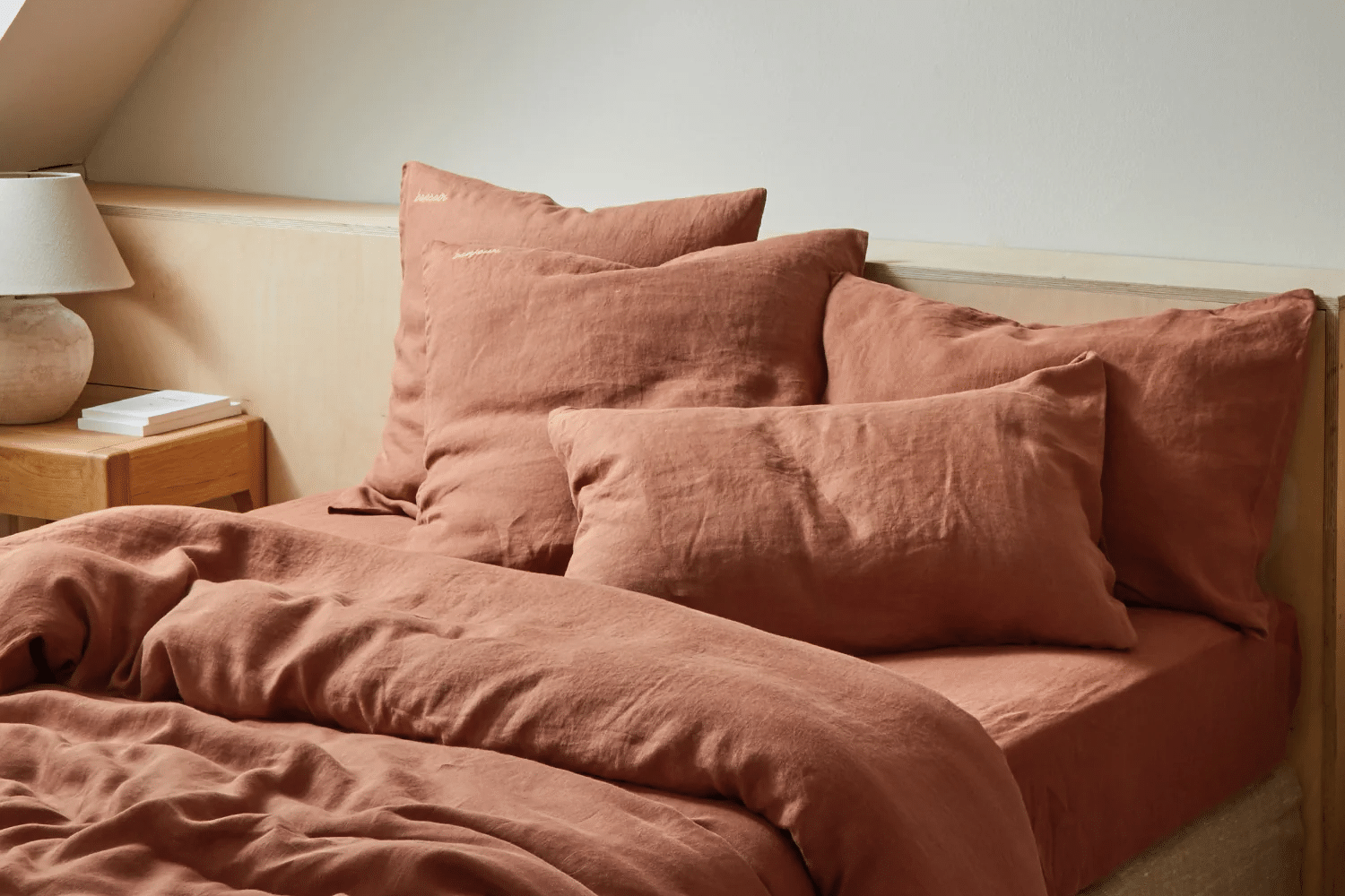 Soldes linge de lit hiver 2025 : les meilleures offres pour une chambre cosy et cocooning - Blog déco // Hellø Blogzine blog deco & lifestyle www.hello-hello.fr