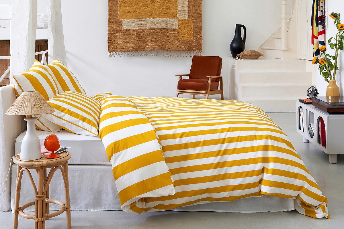 Housse de couette La Redoute et accessoires de déco pop et colorés pour la chambre // Hellø Blogzine blog deco & lifestyle www.hello-hello.fr