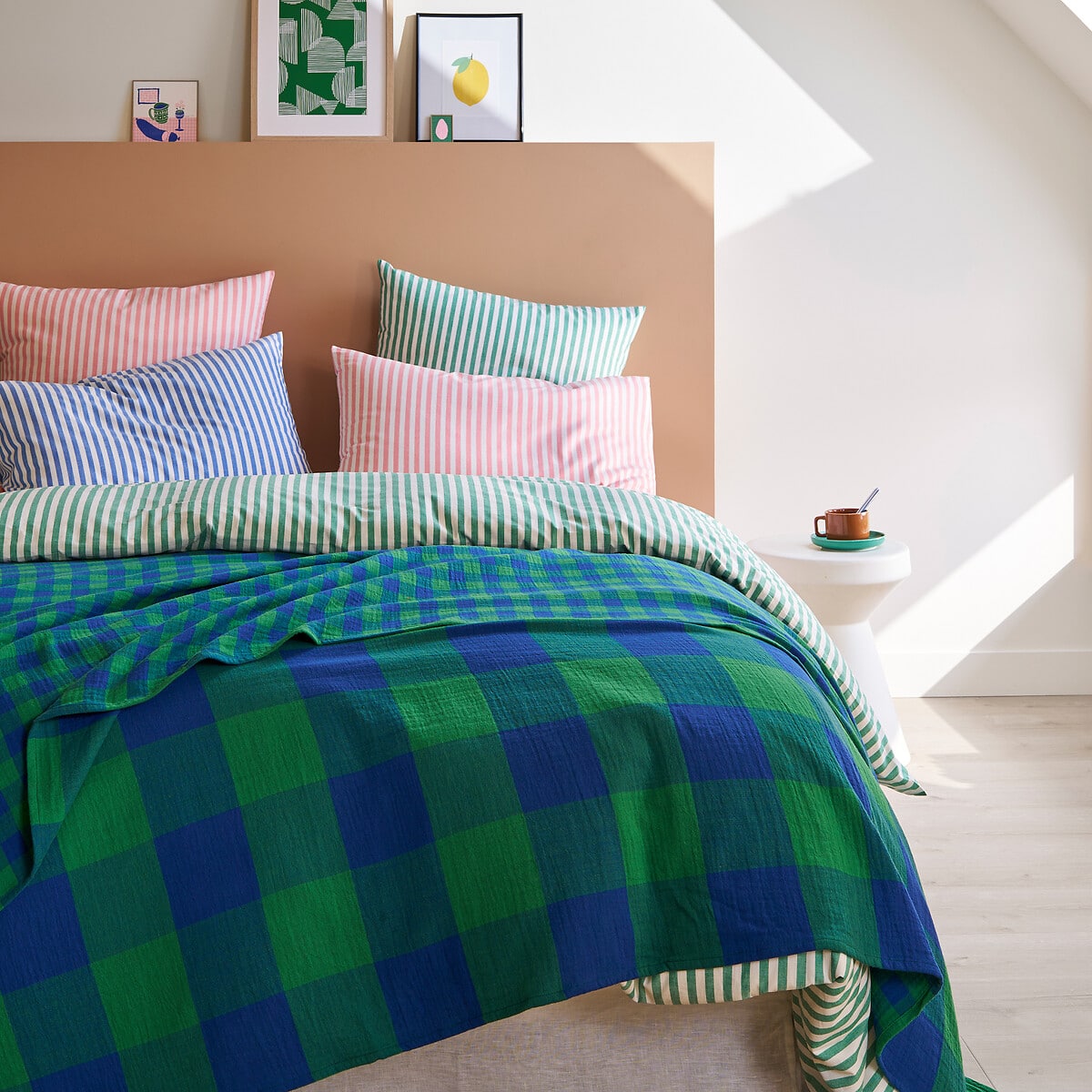 Housse de couette La Redoute et accessoires de déco pop et colorés pour la chambre // Hellø Blogzine blog deco & lifestyle www.hello-hello.fr