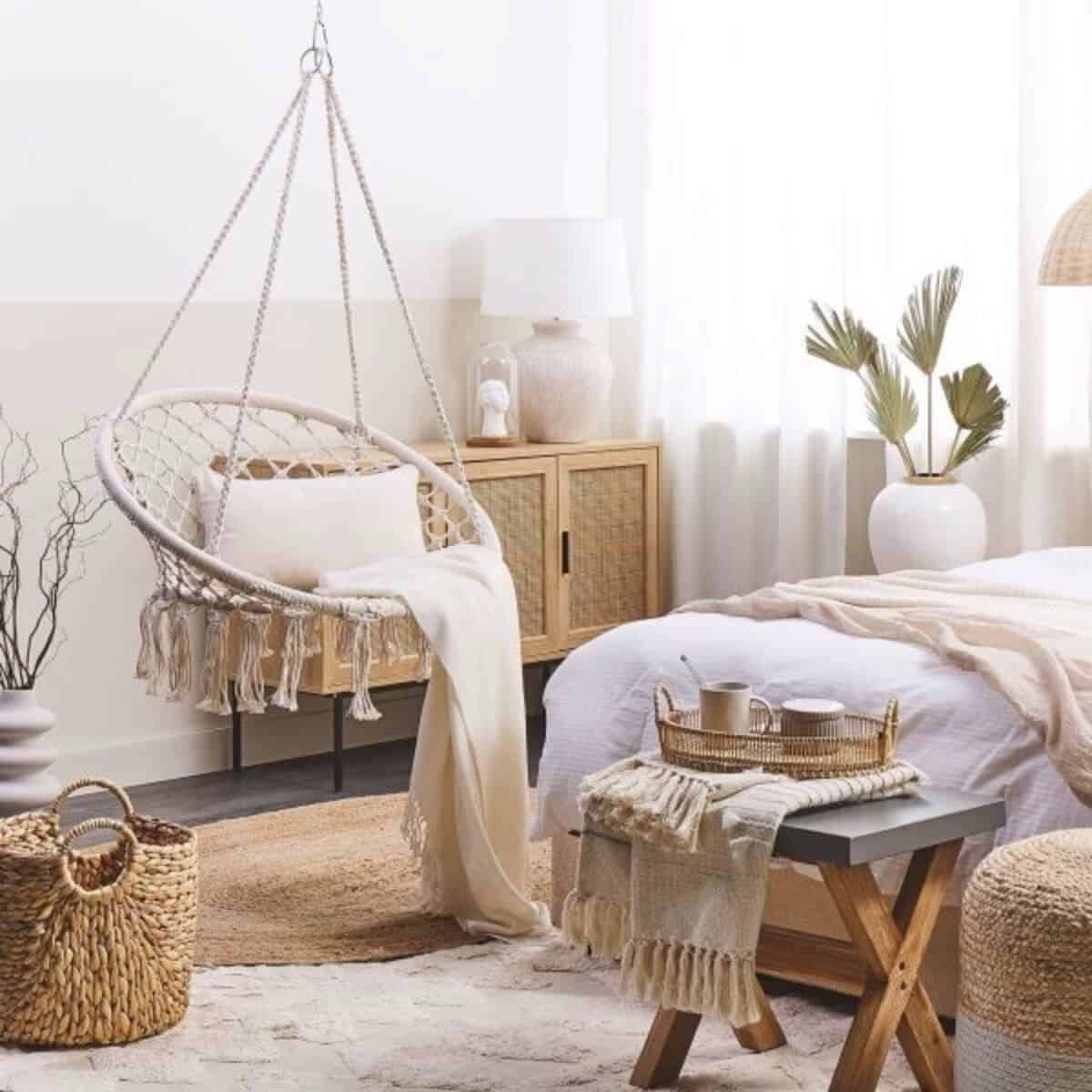 Adoptez le fauteuil suspendu : l'atout déco et confort pour votre intérieur et votre extérieur // Hellø Blogzine blog deco & lifestyle www.hello-hello.fr