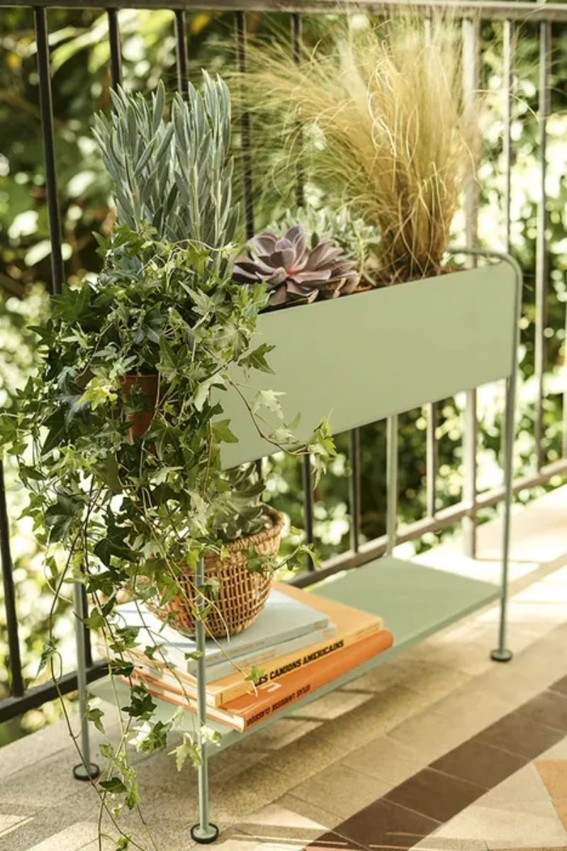 Fermob : la marque iconique de mobilier d'extérieur design et coloré // Hellø Blogzine blog deco & lifestyle www.hello-hello.fr