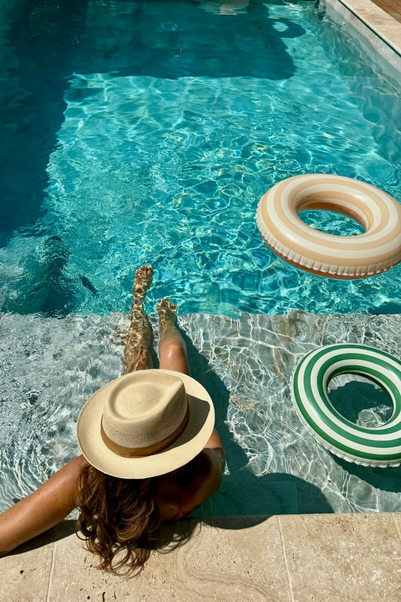 Domaine Revive, un mas pour les vacances près de Montpellier // Hellø Blogzine blog deco & lifestyle www.hello-hello.fr