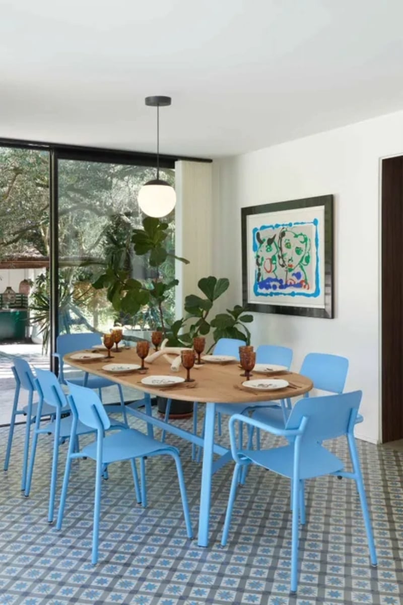 Fermob : la marque iconique de mobilier d'extérieur design et coloré // Hellø Blogzine blog deco & lifestyle www.hello-hello.fr
