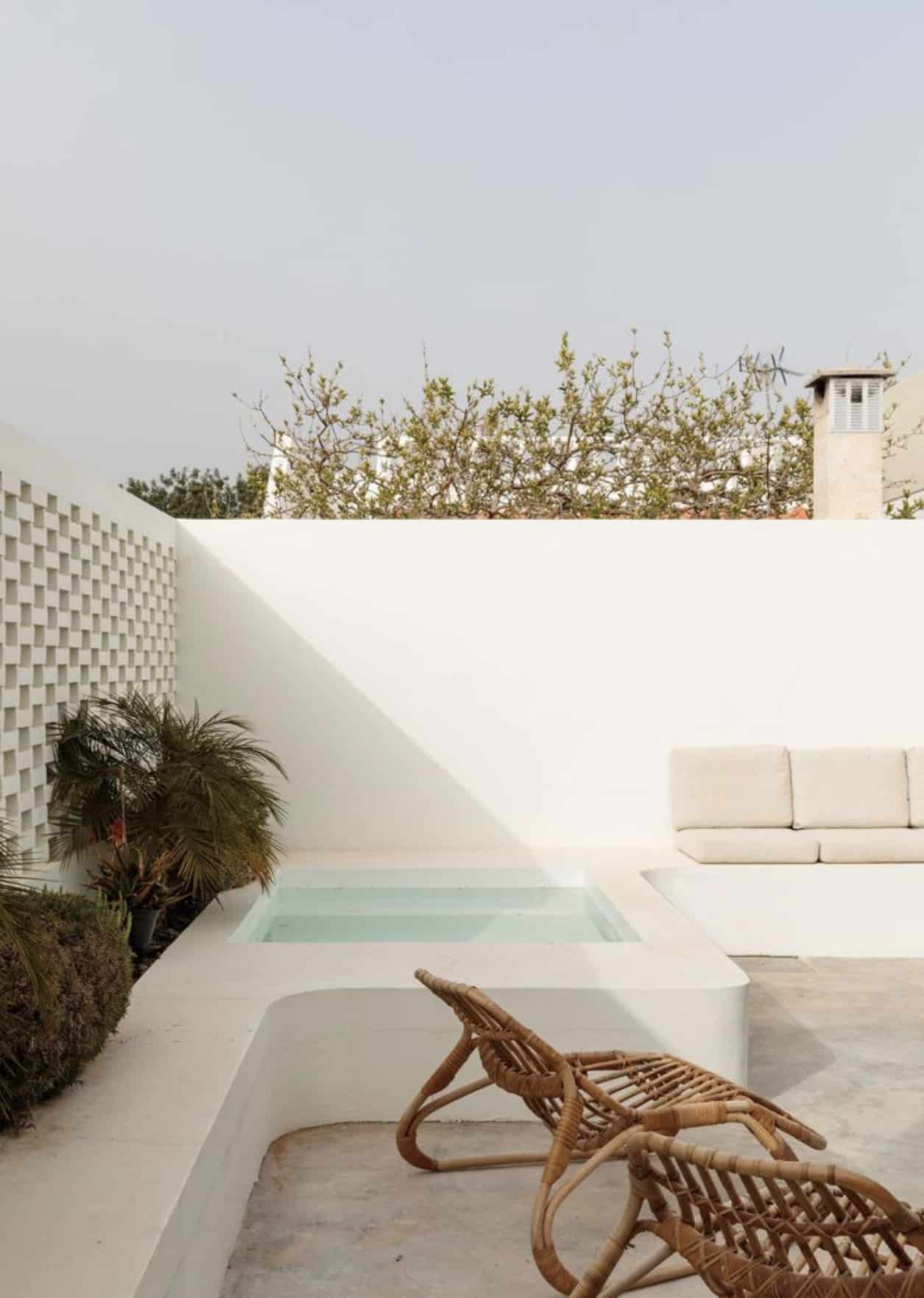 Mini piscine, la nouvelle tendance des petits jardins // Hëllø Blogzine www.hello-hello.fr