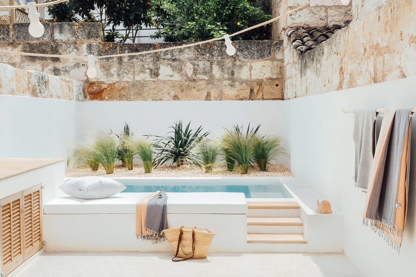 Mini piscine, la nouvelle tendance des petits jardins // Hëllø Blogzine www.hello-hello.fr