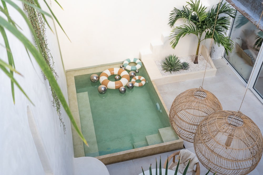 Mini piscine, la nouvelle tendance des petits jardins // Hëllø Blogzine www.hello-hello.fr