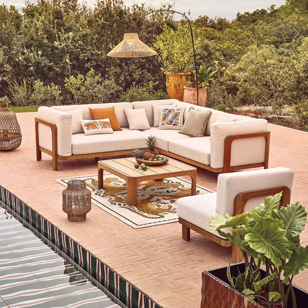 Notre sélection des plus beaux tapis d’extérieur pour sublimer terrasse et balcon // Hëllø Blogzine www.hello-hello.fr