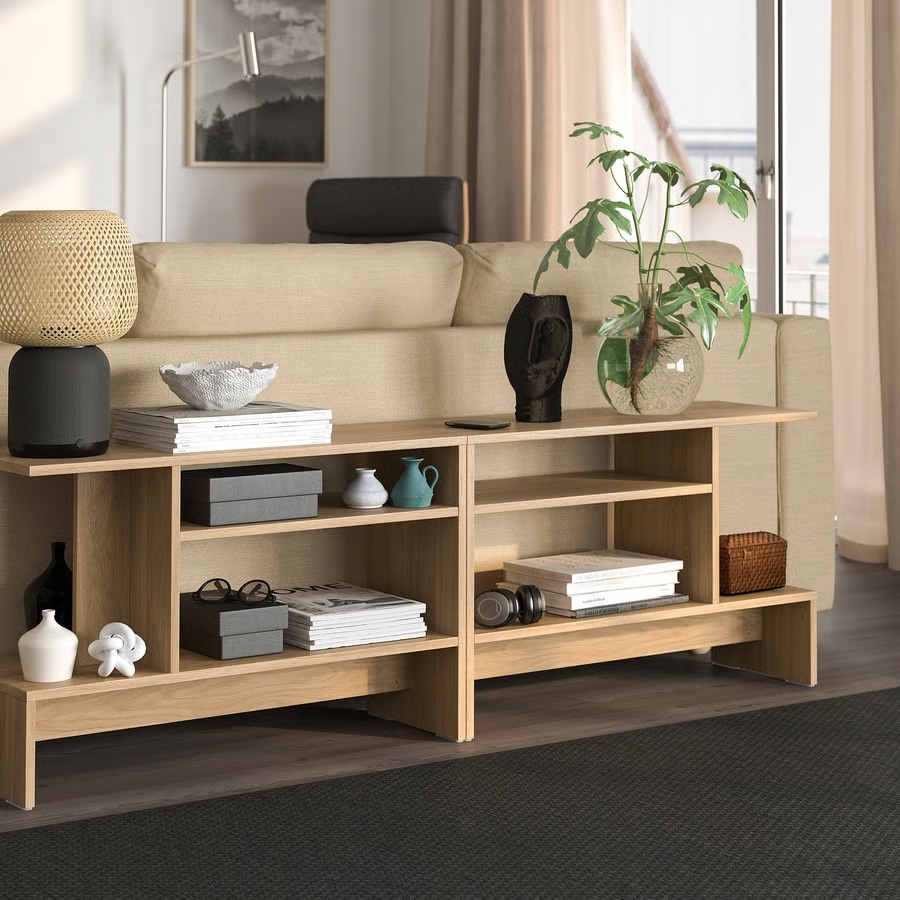 9 idées déco pour habiller l’arrière d’un canapé : console, bureau, enfilade ou banc. Inspirez-vous pour optimiser et styliser votre salon ! // Hëllø Blogzine www.hello-hello.fr
