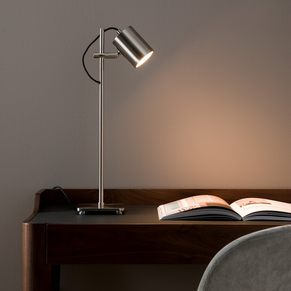 Lampes de bureau : notre sélection pour bien travailler avec style // Hëllø Blogzine www.hello-hello.fr