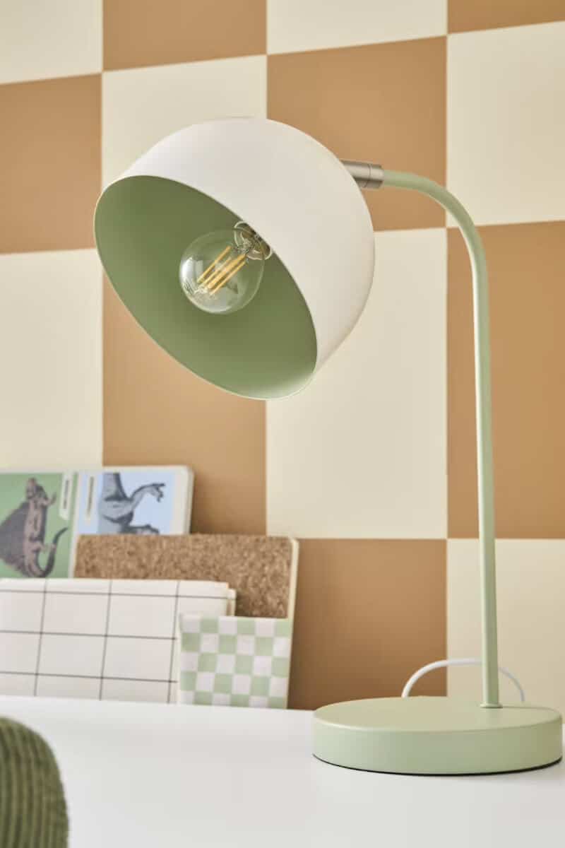 Lampes de bureau : notre sélection pour bien travailler avec style // Hëllø Blogzine www.hello-hello.fr