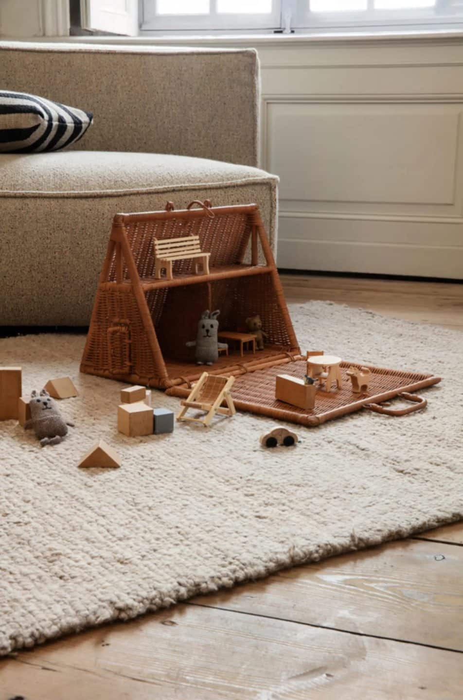 Maison en rotin tressé Ferm Living Kids – jouet déco et naturel // Hëllø Blogzine www.hello-hello.fr