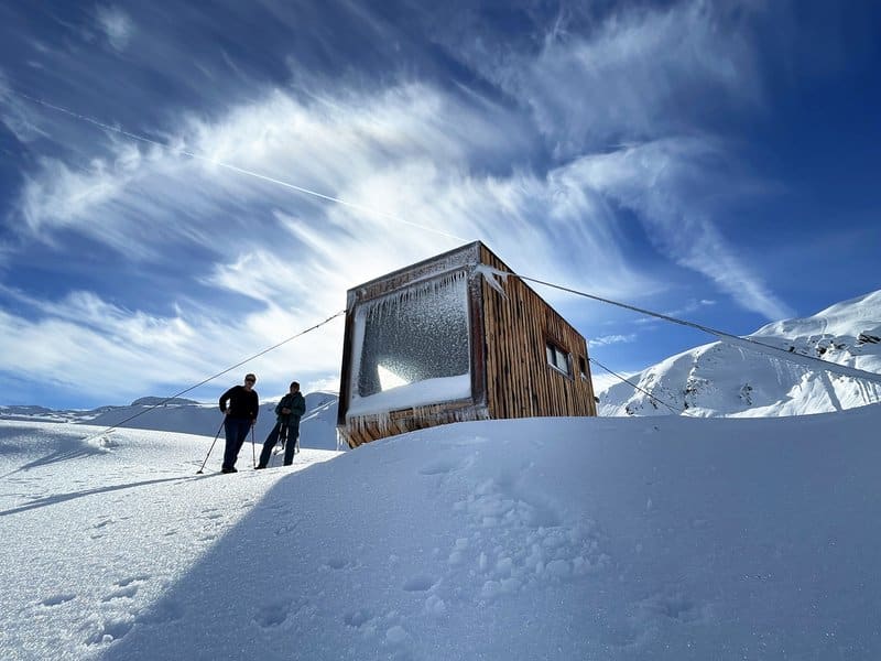Tiny House Black Rock – location chalet montagne avec jacuzzi // Hëllø Blogzine www.hello-hello.fr