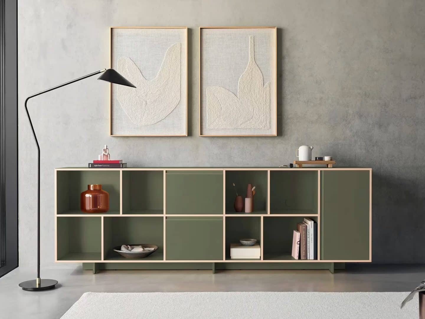 9 idées déco pour habiller l’arrière d’un canapé : console, bureau, enfilade ou banc. Inspirez-vous pour optimiser et styliser votre salon ! // Hëllø Blogzine www.hello-hello.fr