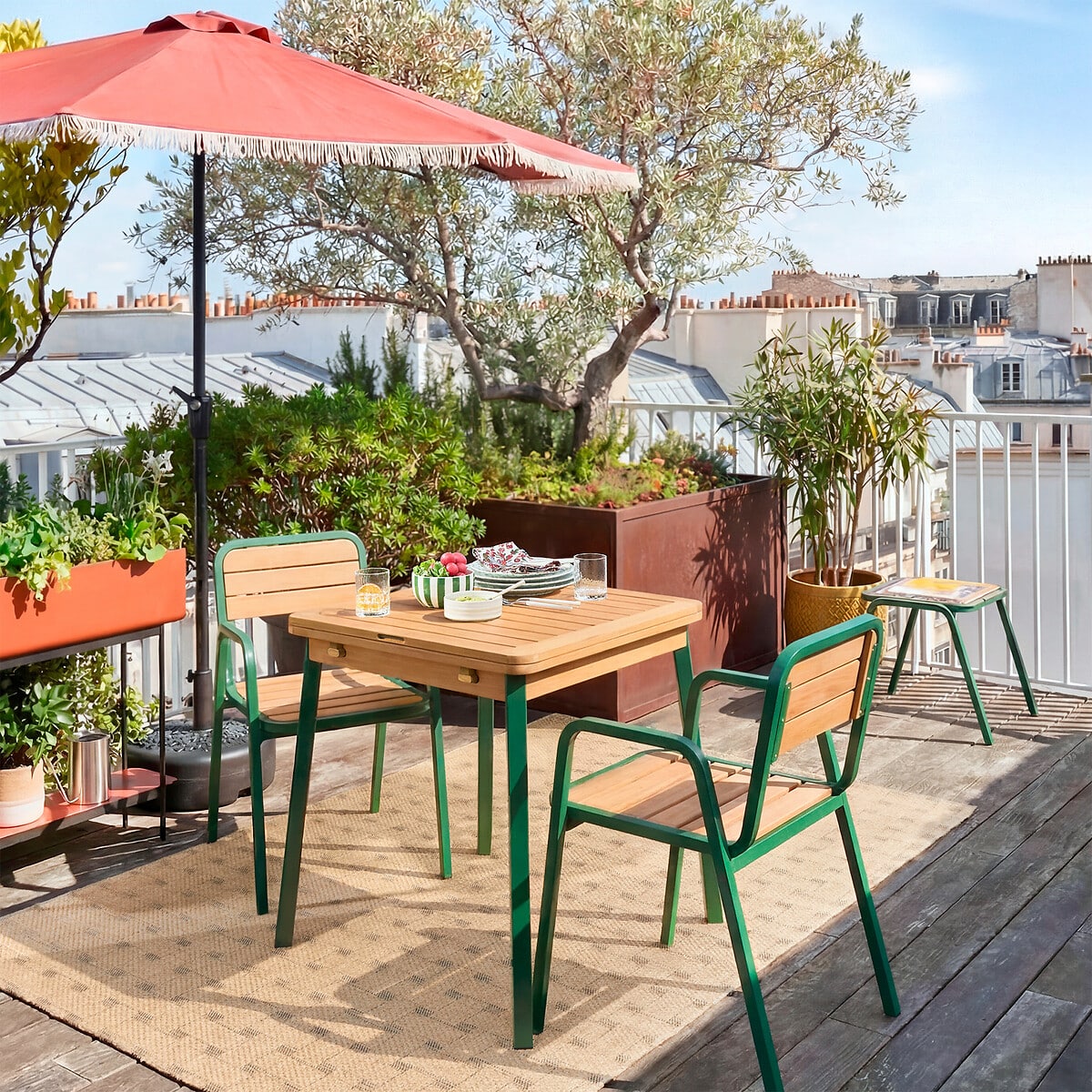 8 idées pour aménager son balcon et le transformer en jardin // Hellø Blogzine - Blog déco Lifestyle - www.hello-hello.fr