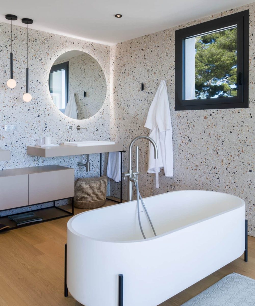 Maison Hydropolis, spécialiste de la conception de salles de bains sur mesure haut de gamme Hydropolis_Projet_Marseille-©Pixiflat